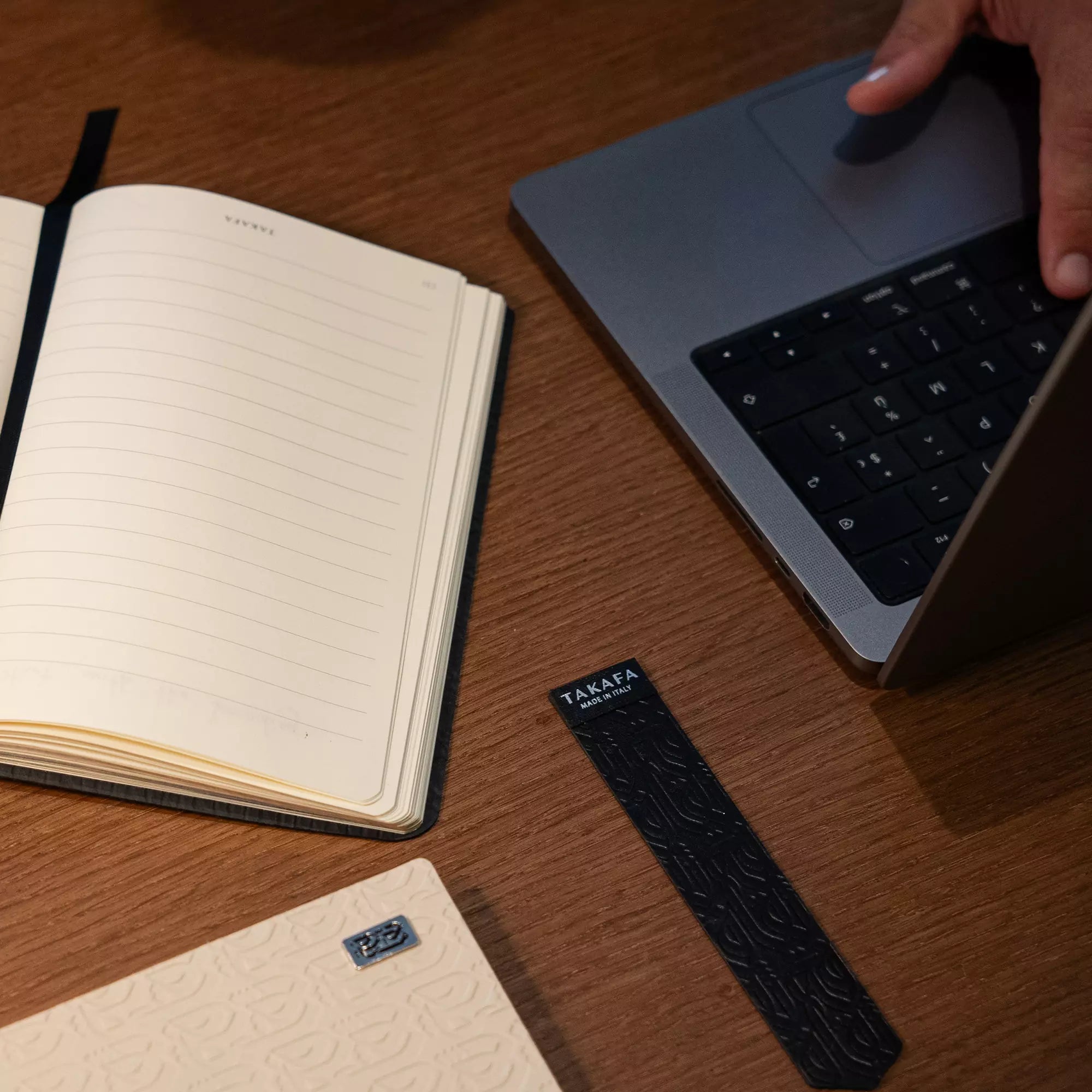 Why Luxury Notebooks Win for Deep Thinking in a Digital Age