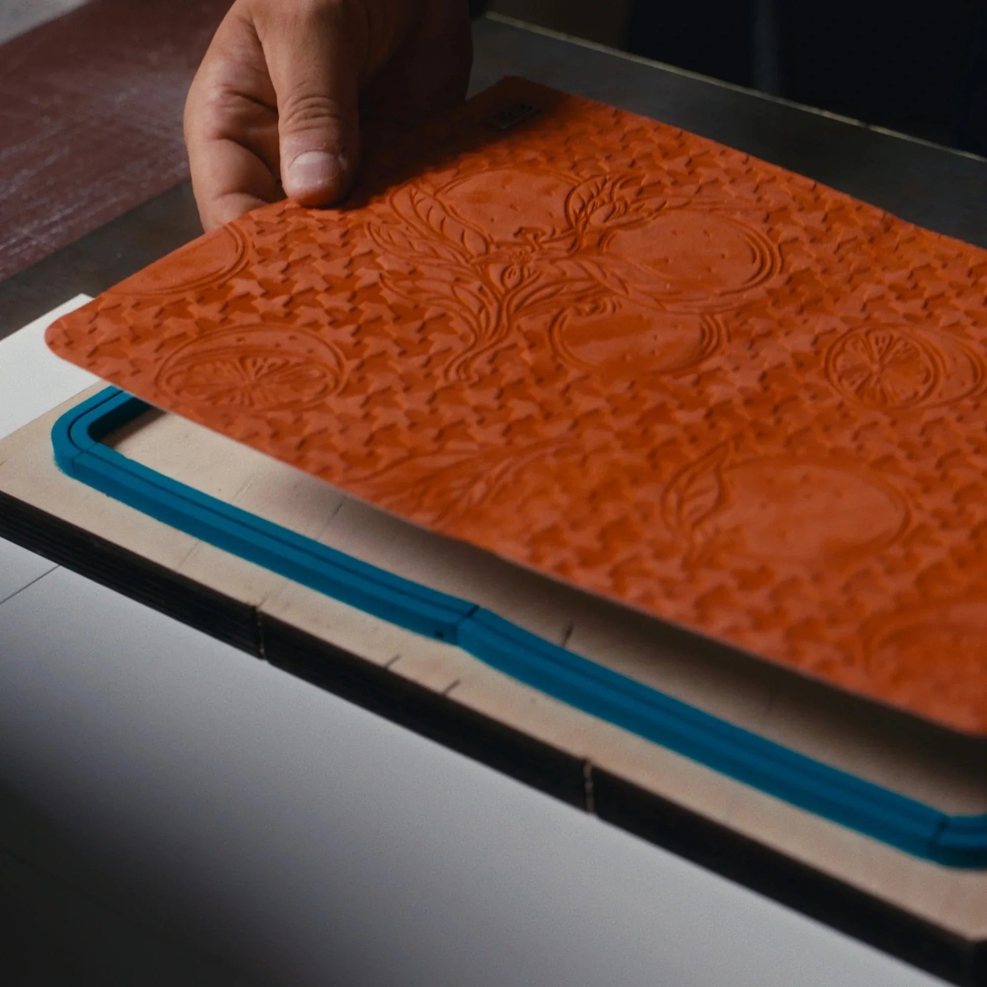 The Art of Leather: Exploring Types of Leather for Notebooks
